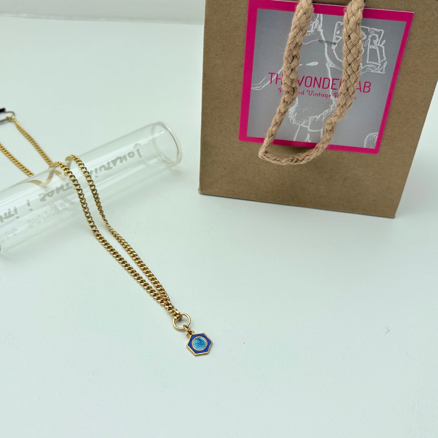 Collanina Lourdes, esagono ￼