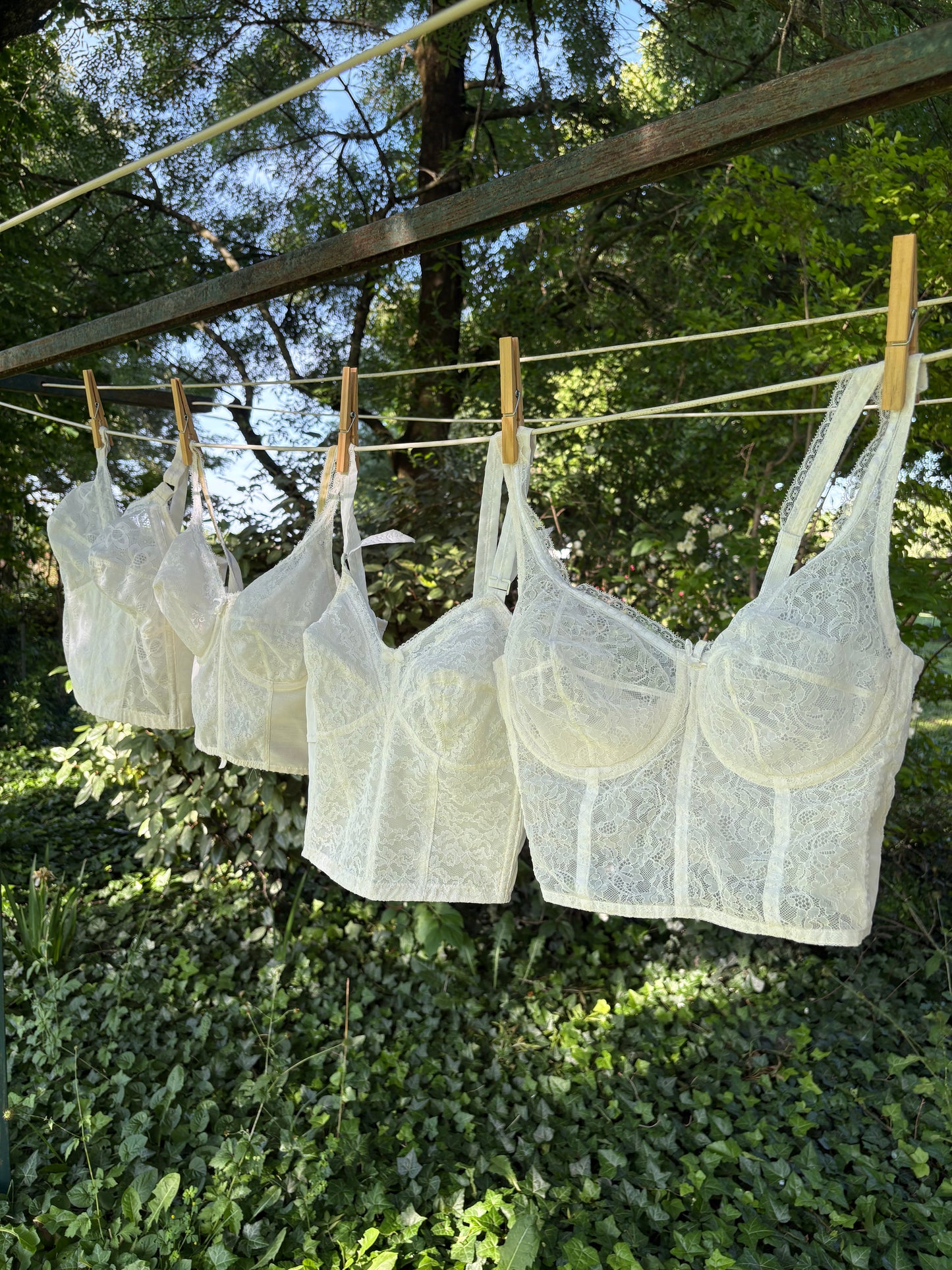 Corsetto pizzo macramè