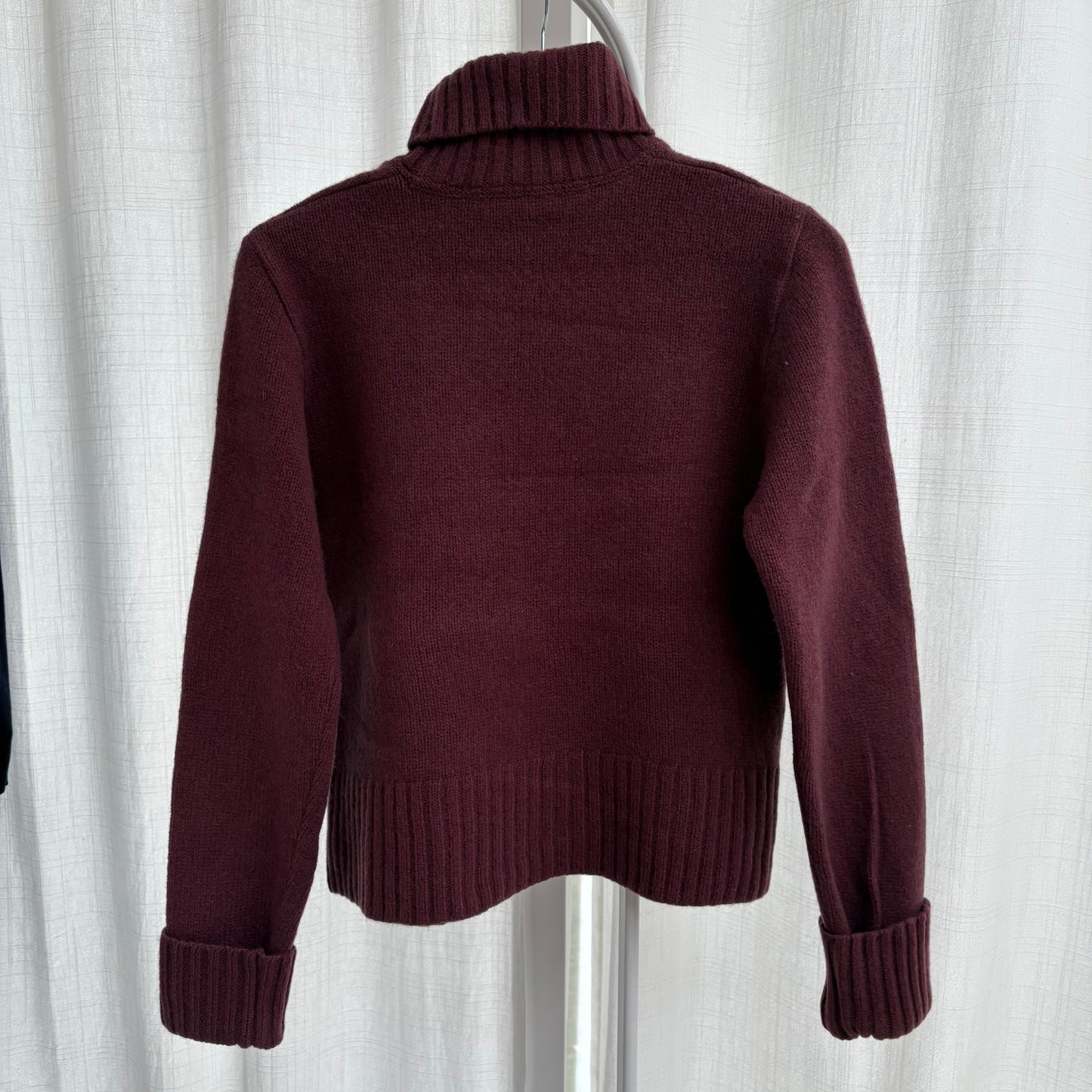 Donaldson pull bordeaux con Minnie