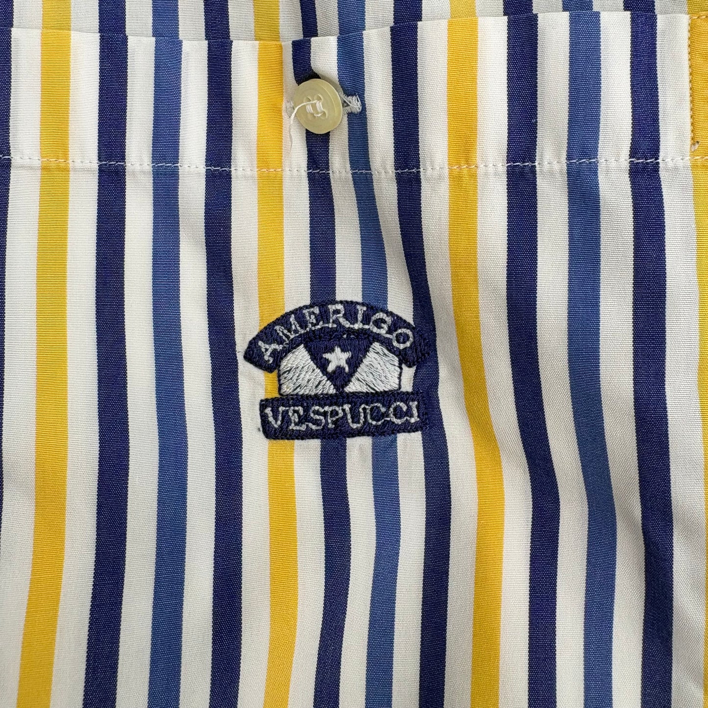 Sbarazzina a righe giallo e blu