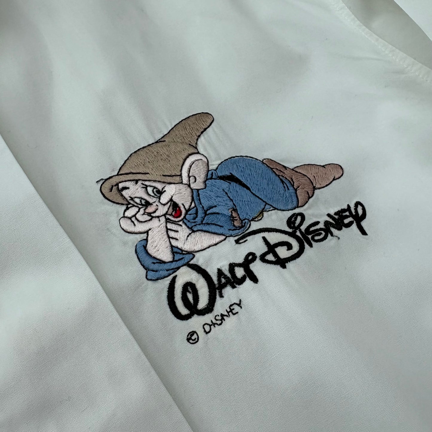 Cucciolo camicia bianca