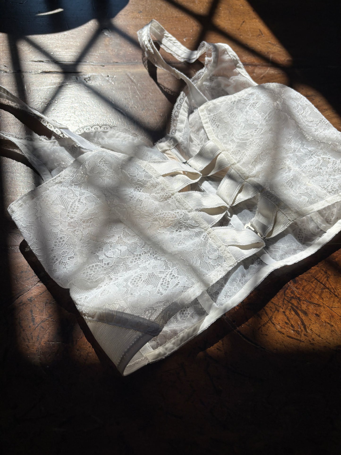 Corsetto pizzo macramè