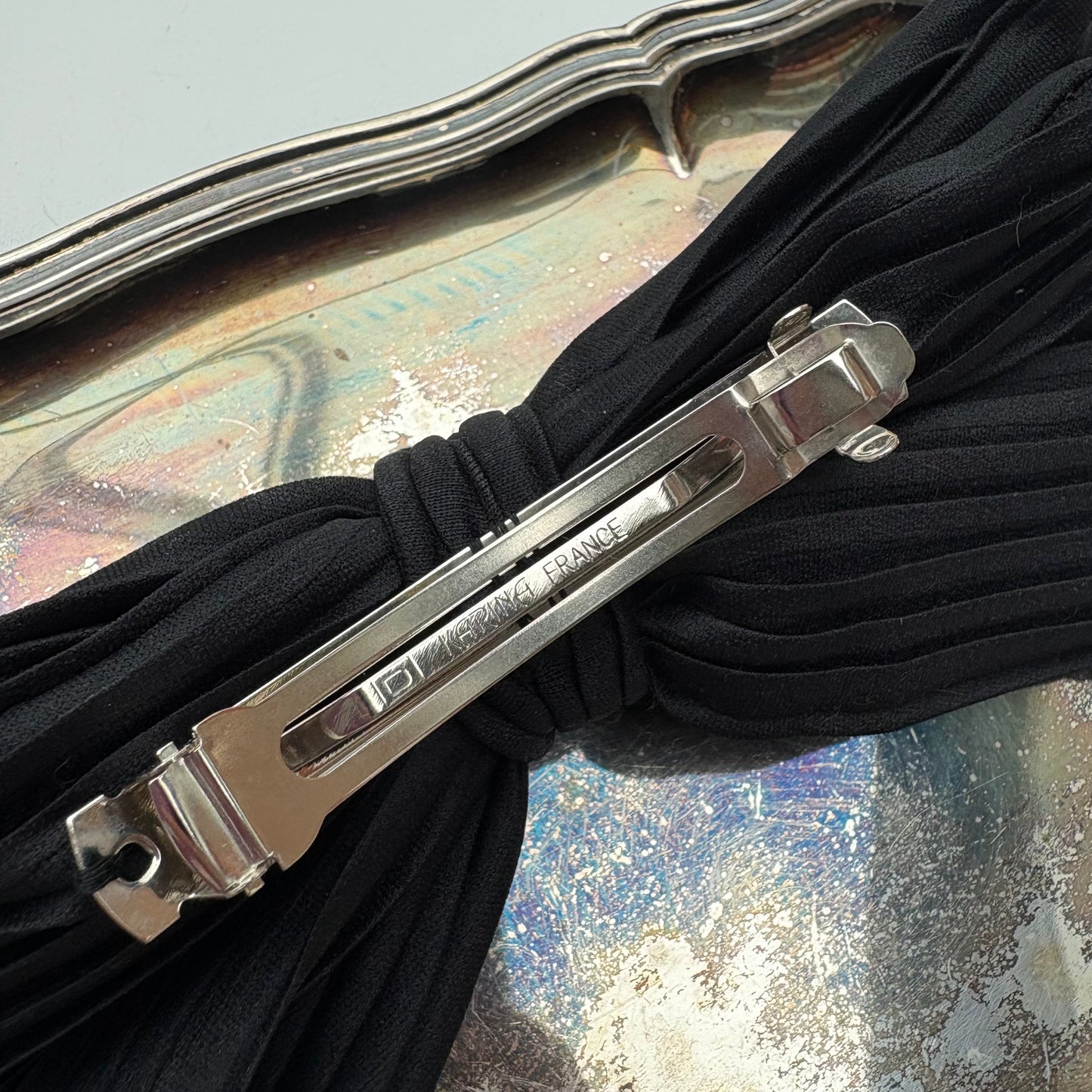 Fiocco nero plisse per capelli