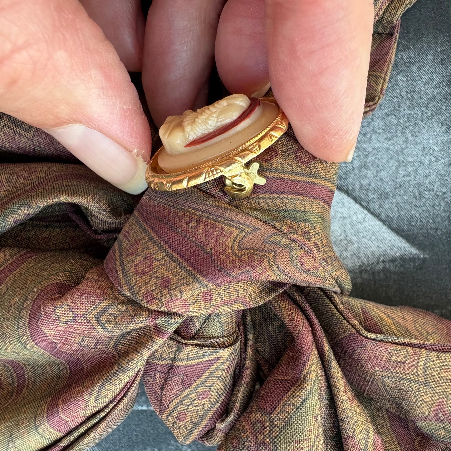 Fiocco paisley marrone