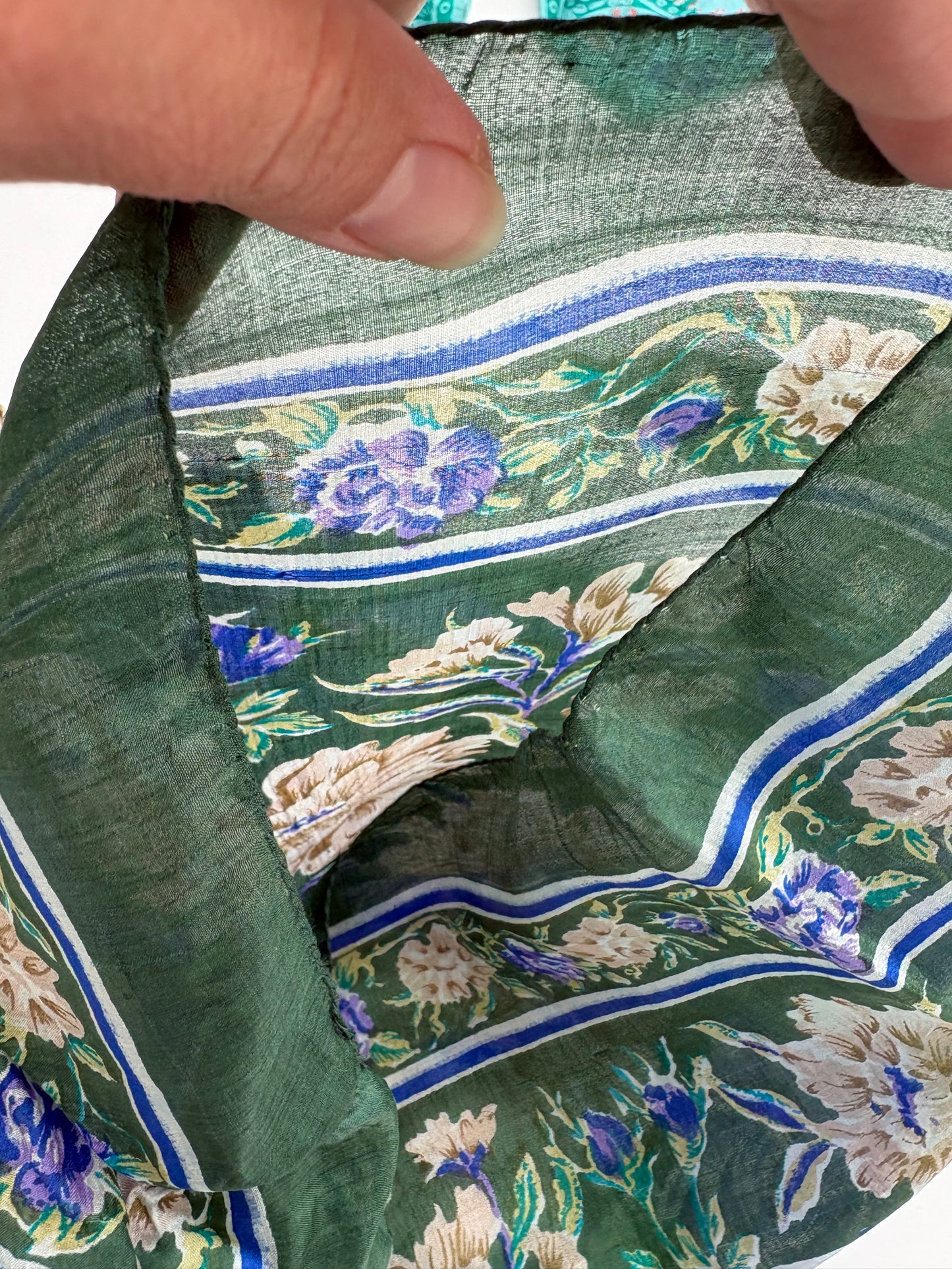 Fou shorts fiori blu e verdi