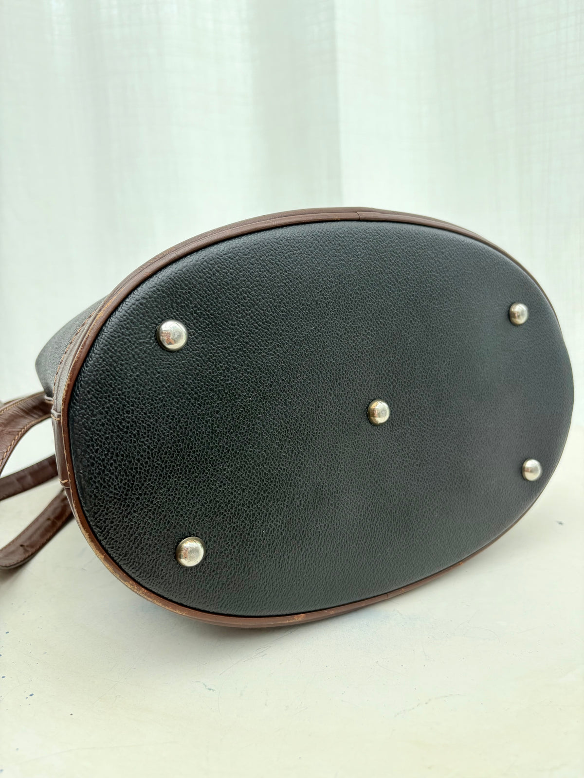 Secchiello nero/ marrone