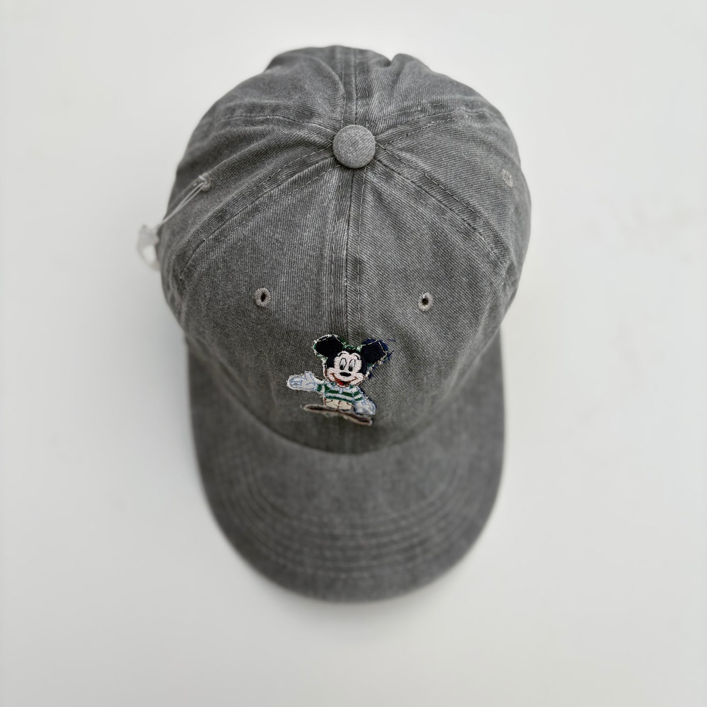 Cappellino grigio