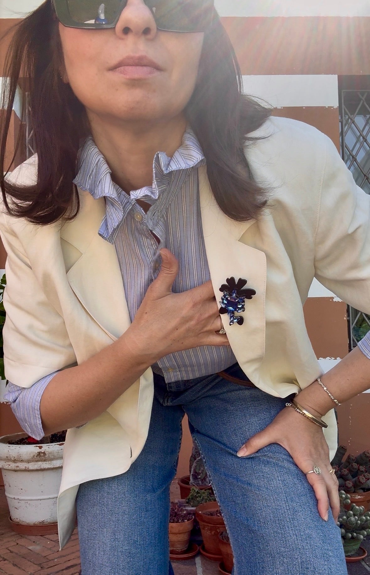 Spilla fiore blu con strass