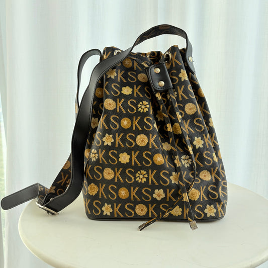 Ken Scott Bucket bag