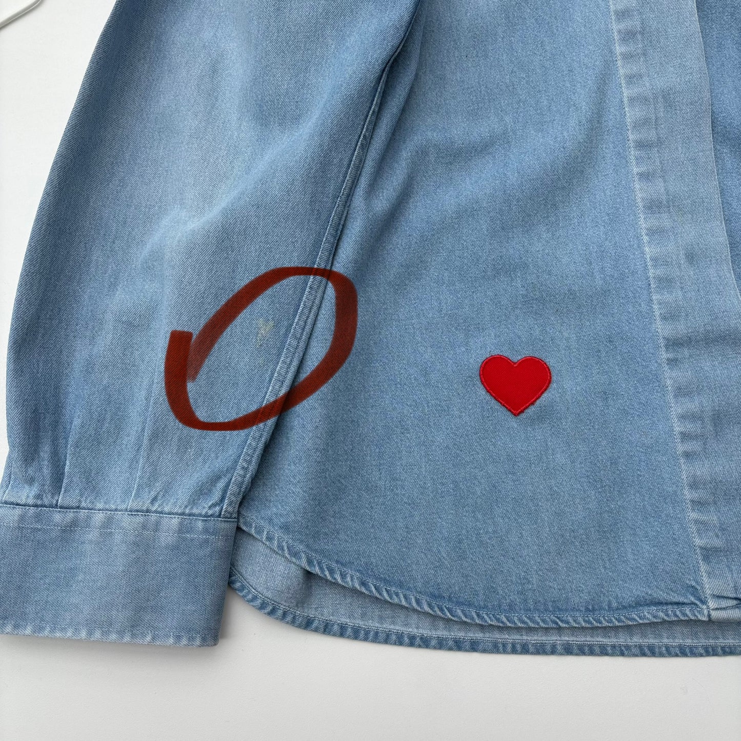 Paperino innamorato in jeans