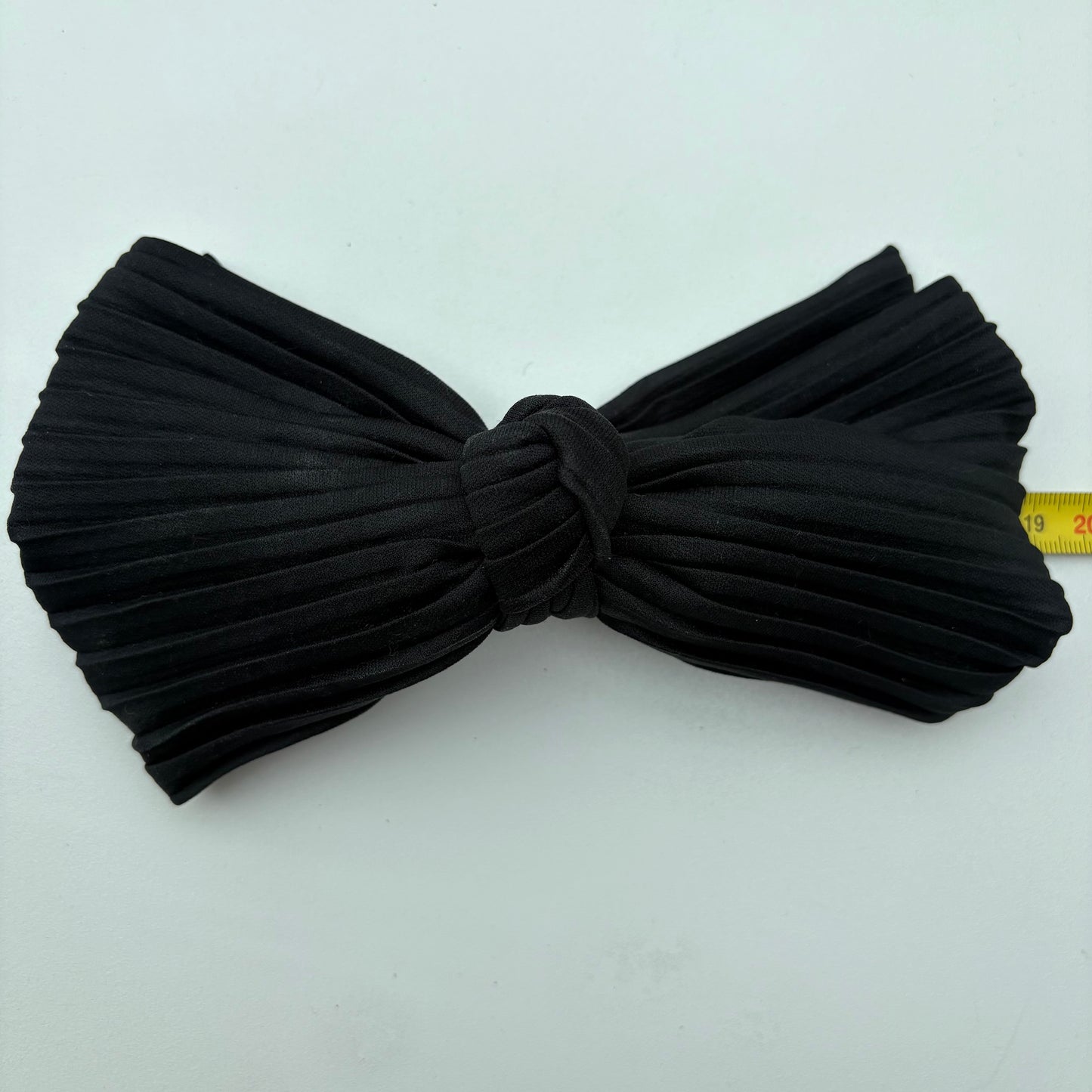 Fiocco nero plisse per capelli