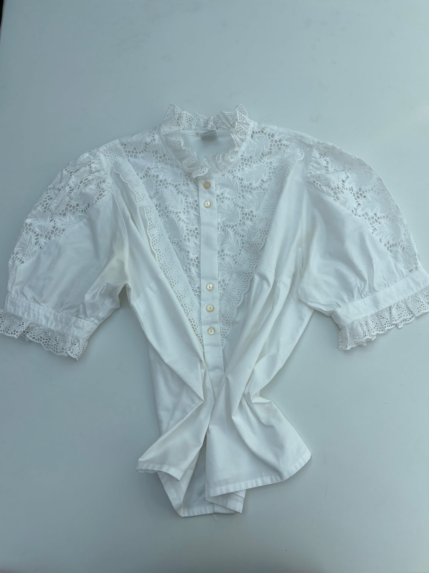 Camicia bianca tirolese
