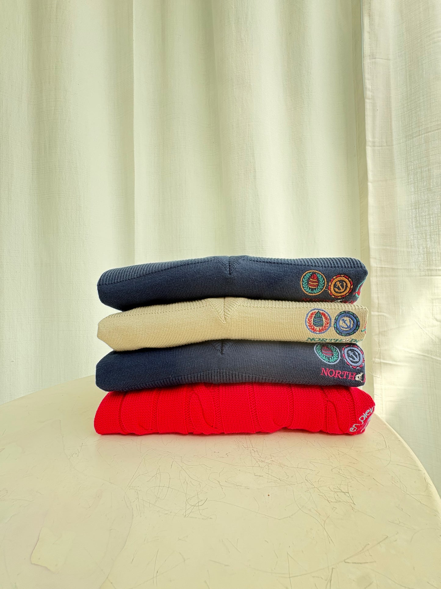 Pull scollo a V tortora