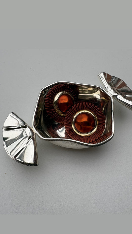 Orecchini tondi marron glacé