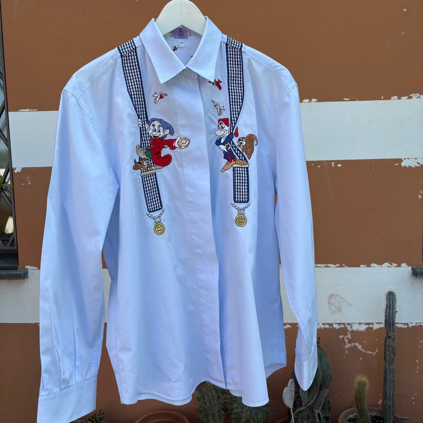 Camicia sette nani con bretelle ￼